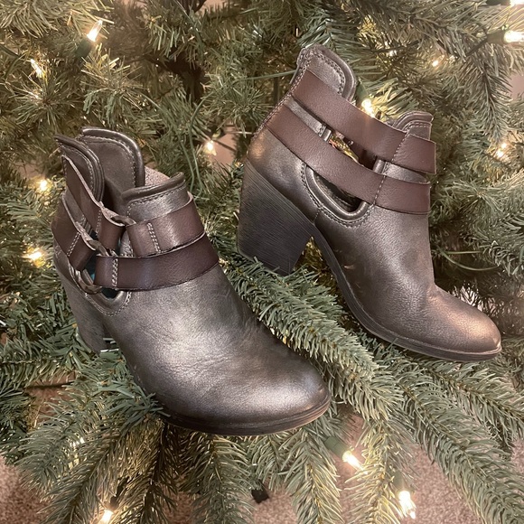 Blowfish booties - Picture 2 of 12